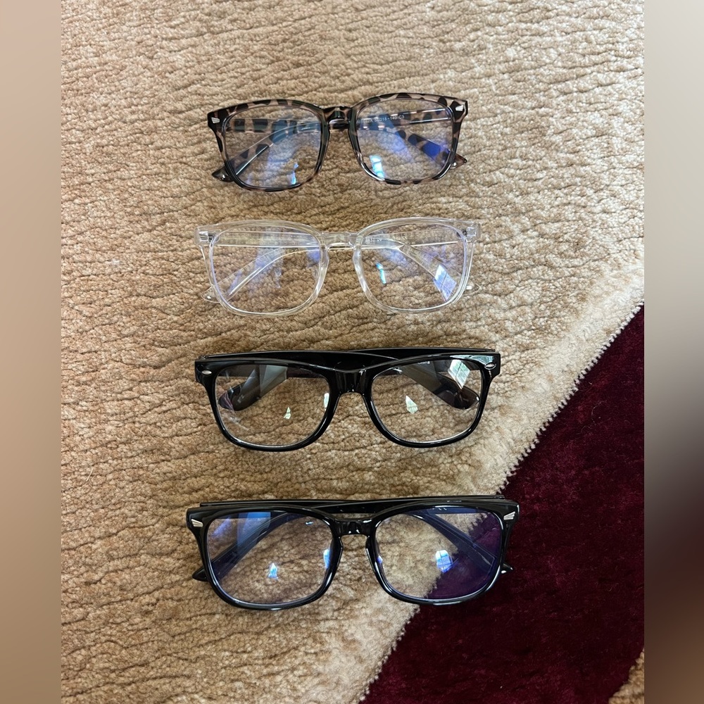 Blue light glasses with different rims
